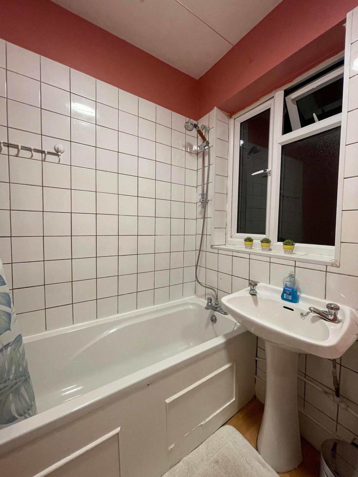 Spacious Room London Luaran gambar